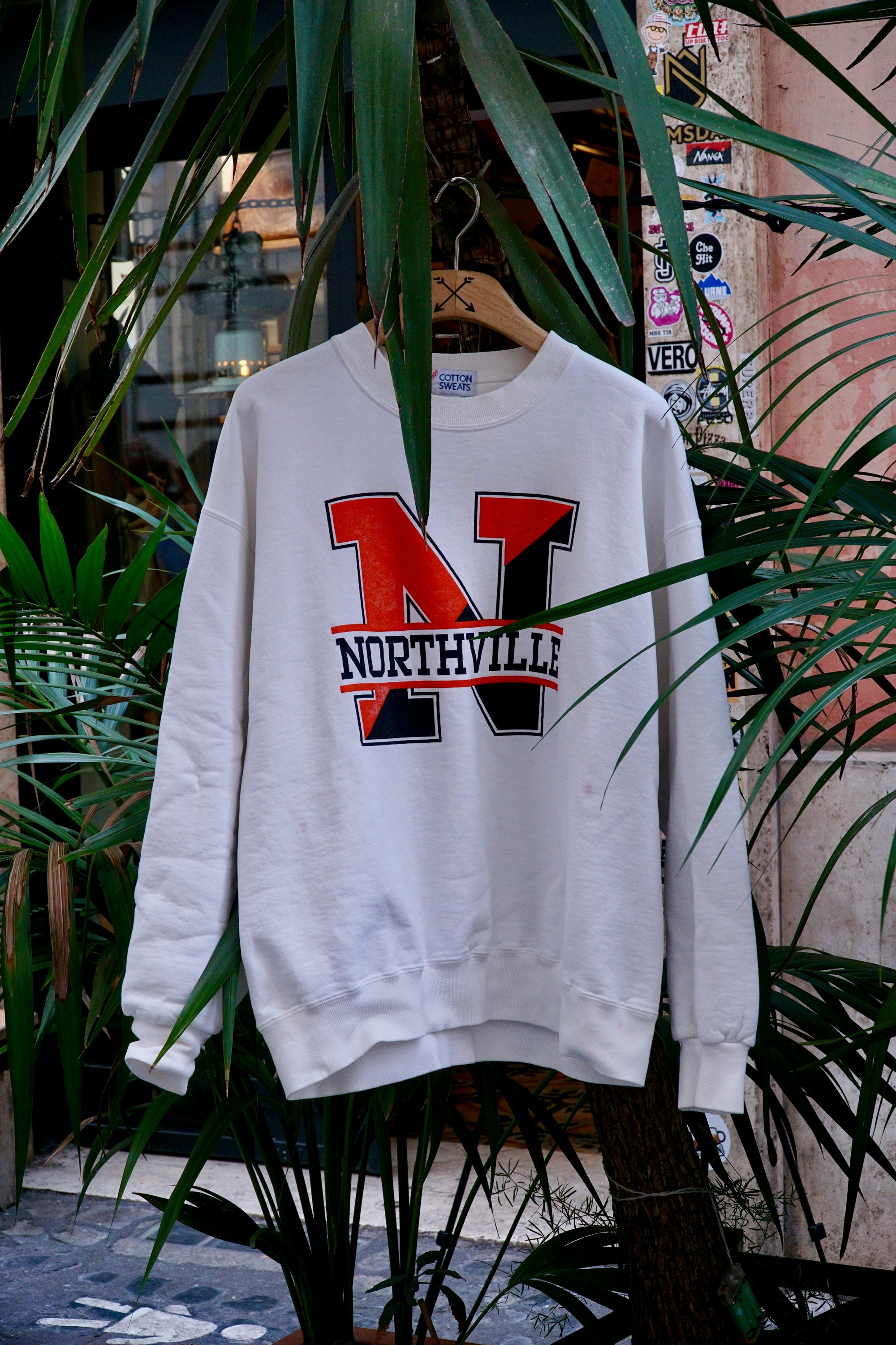 Sweatshirt